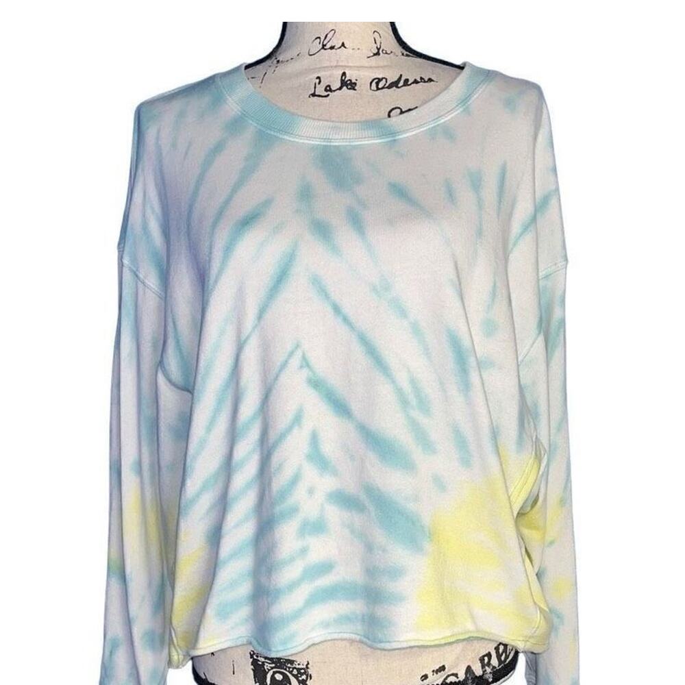 Peyton Jensen Tie Dye Cropped Sweatshirt Blue Yellow XS Relaxed Crew Neck